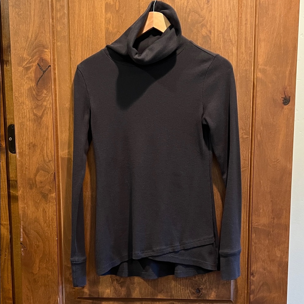 Eddie Bauer Gray Cowlneck Thermal Top XS